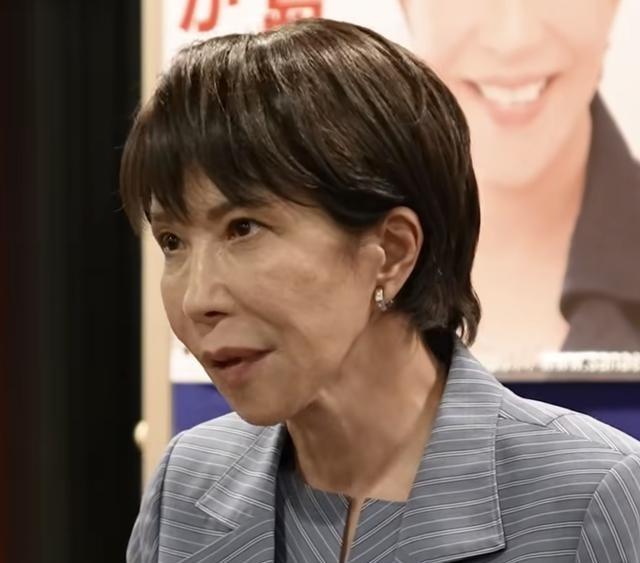 日本车滞销，首相抱怨美国。当地时间12月25日，日本首相高市早苗公开吐槽美国。她