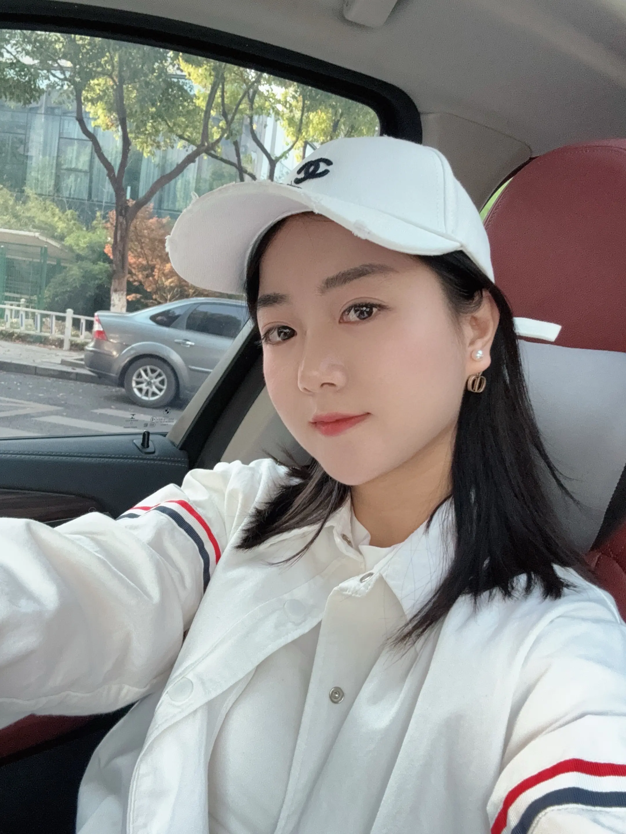 “不懂事的年纪毁了自己，懂事的时侯苦了自己，步步都是遗憾，究竟什么样的...