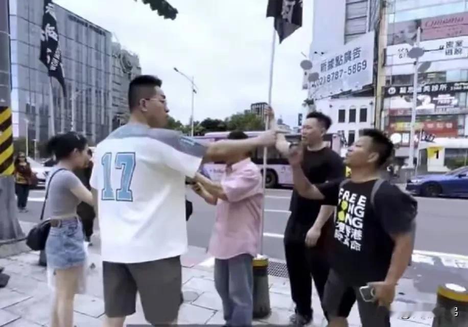 大陆应将台“陆委会”列为台独机构
    自从港版国安法出台后，乱港分子便四处逃