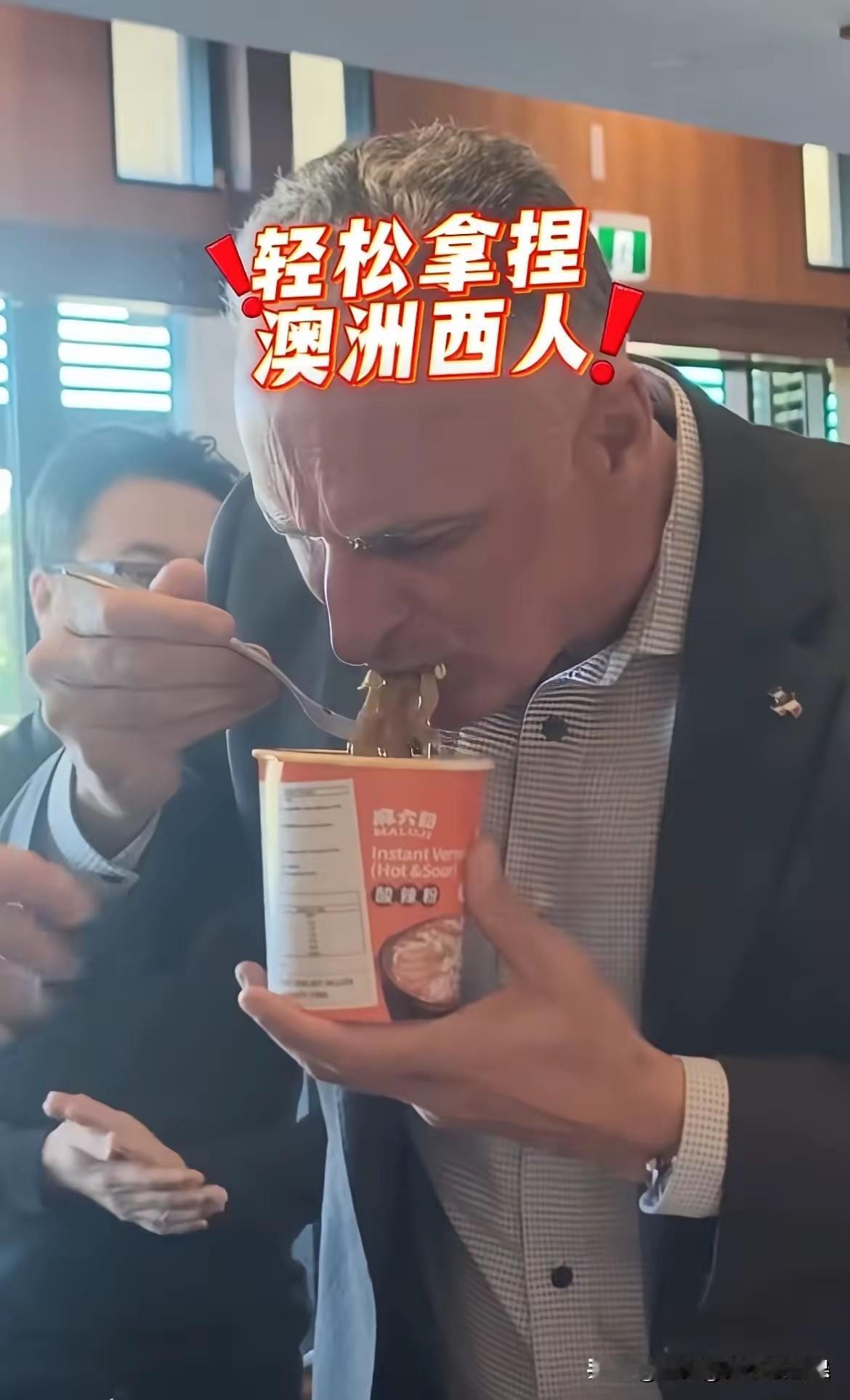 谢贤离世张兰CoCo成了赢家，这件事特别能说明问题。亲人离世，痛哭本来就是人之常