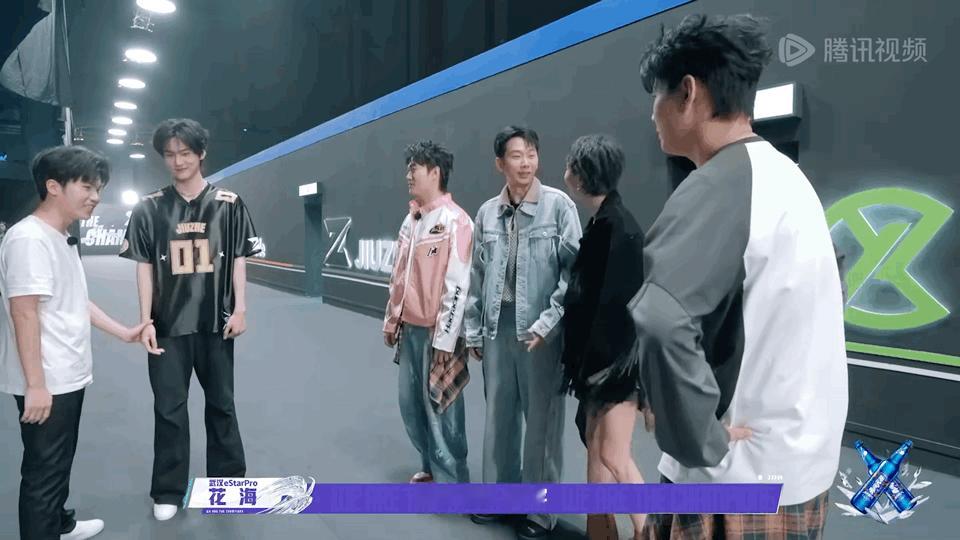 周柯宇188的个子偏偏这么爱撒娇战至巅峰 周柯宇的撒娇技能藏不住了！188cm的