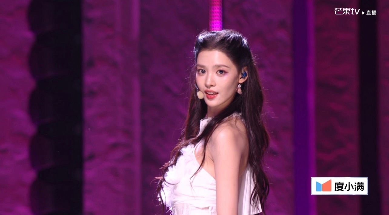 宝藏狐有礼🌈乘风2026 小🌟为的初舞台疯狂打call！🎤送【张艺上签名拍