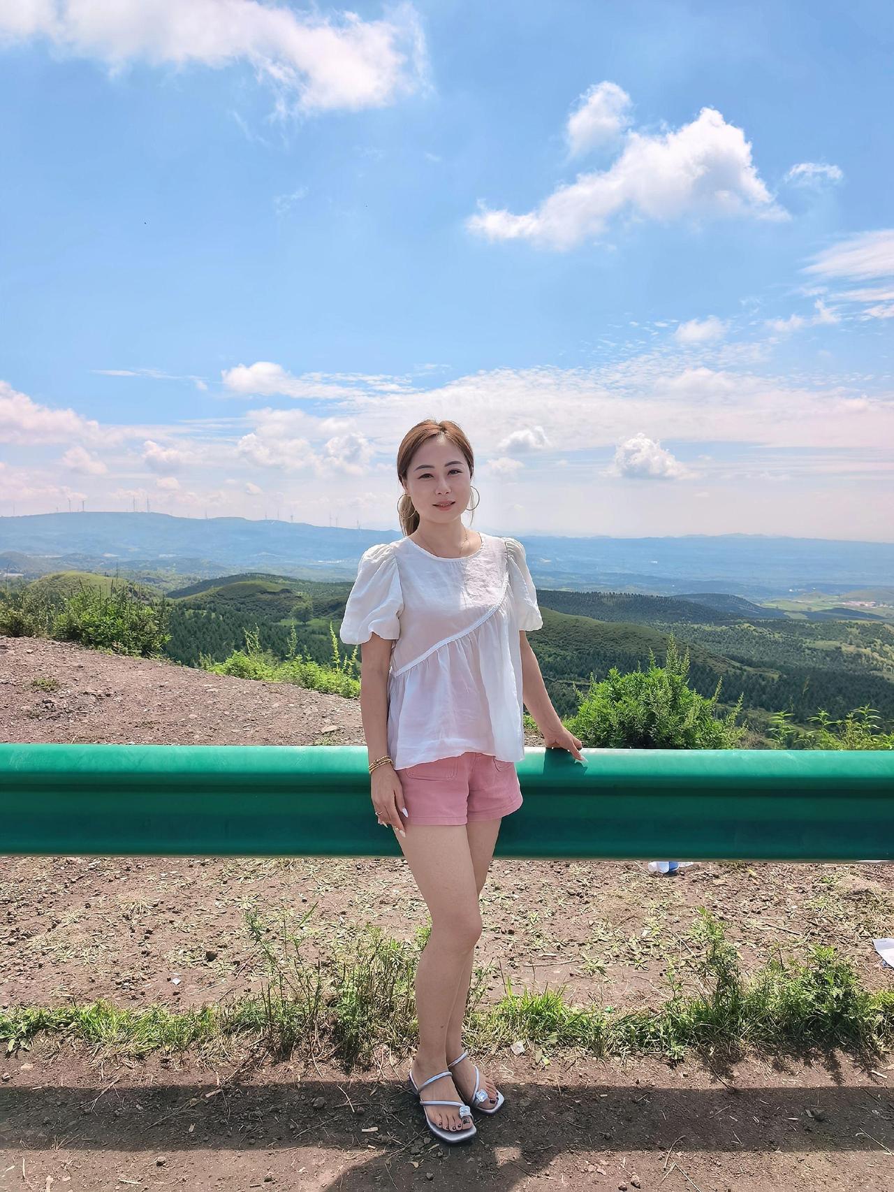 女性如何穿有气质
