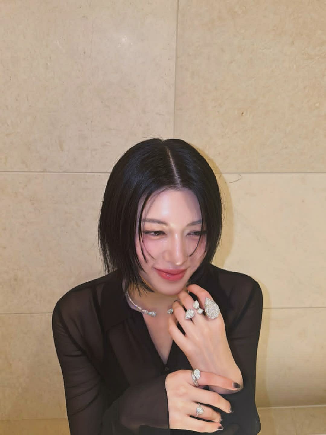 日娱新闻三吉彩花 三吉彩花ins相关 