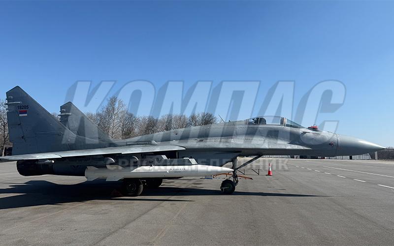 塞尔维亚空军的王牌武器曝光！

塞尔维亚空军米格29战机，挂载了东大生产的CM4