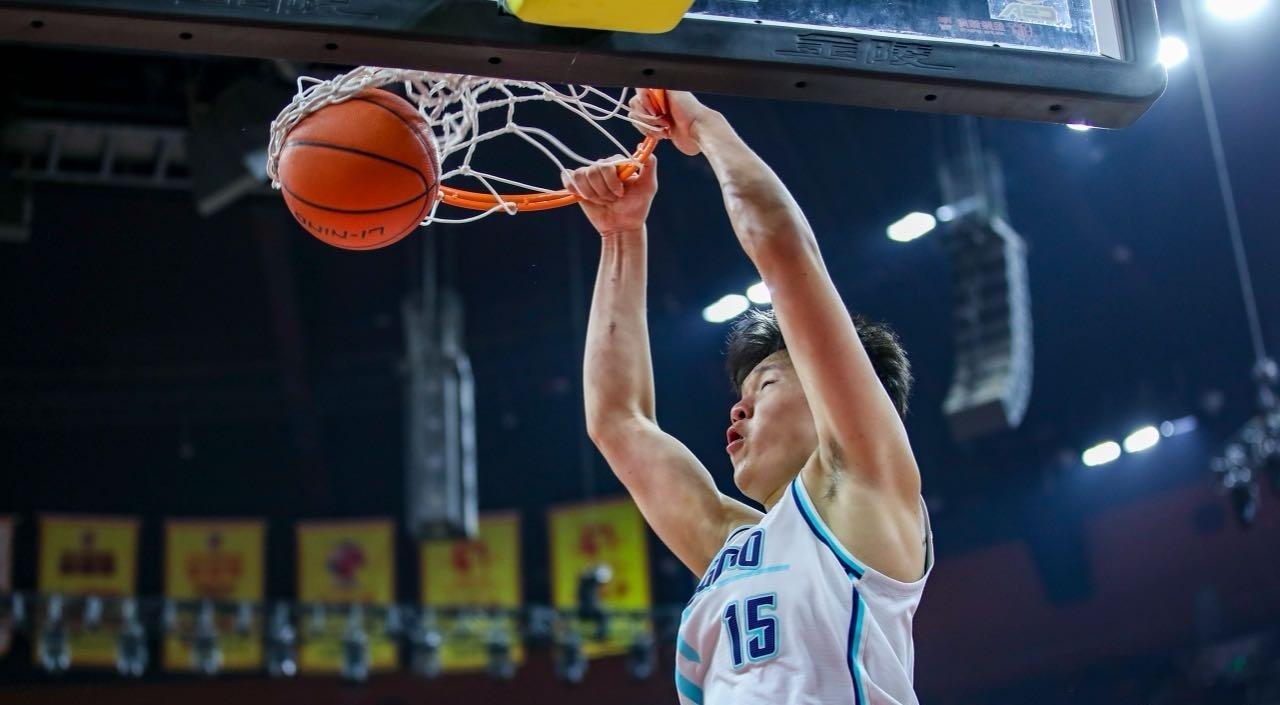 NBA交易传闻中国球员杨瀚森开拓者为字母哥拼了！记者曝光的潜在筹码里，杨瀚森与3
