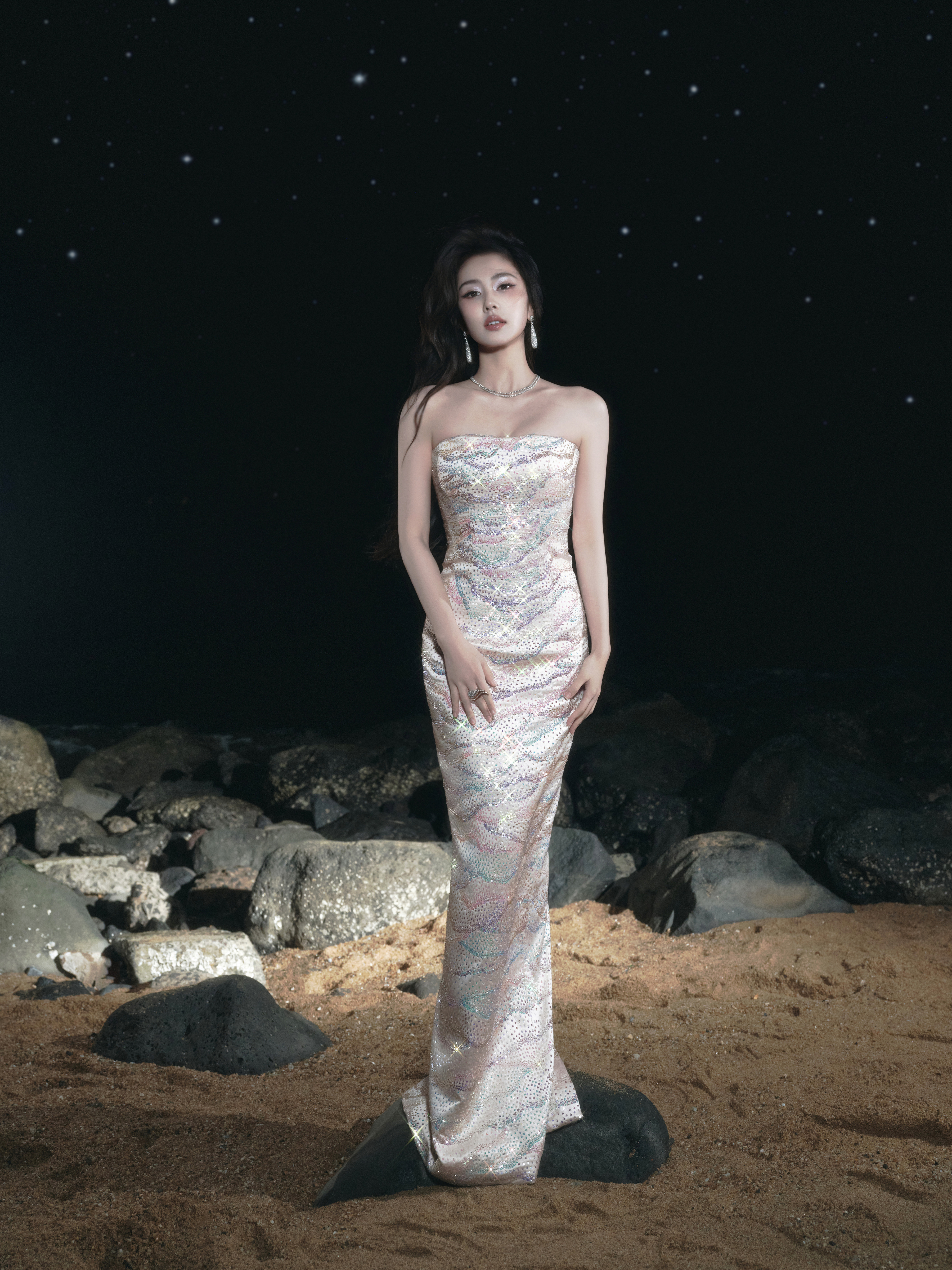 白鹿 × 腾讯视频星光大赏 第三套造型！继续高定加持，来自 Rahul Mish