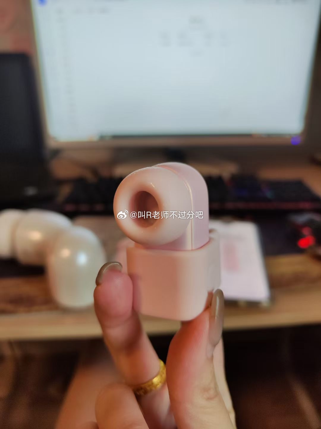 双人play~耳机反馈！“我真的塽到爆 一键暴走模式 一下让我⛲的停不下来…”不