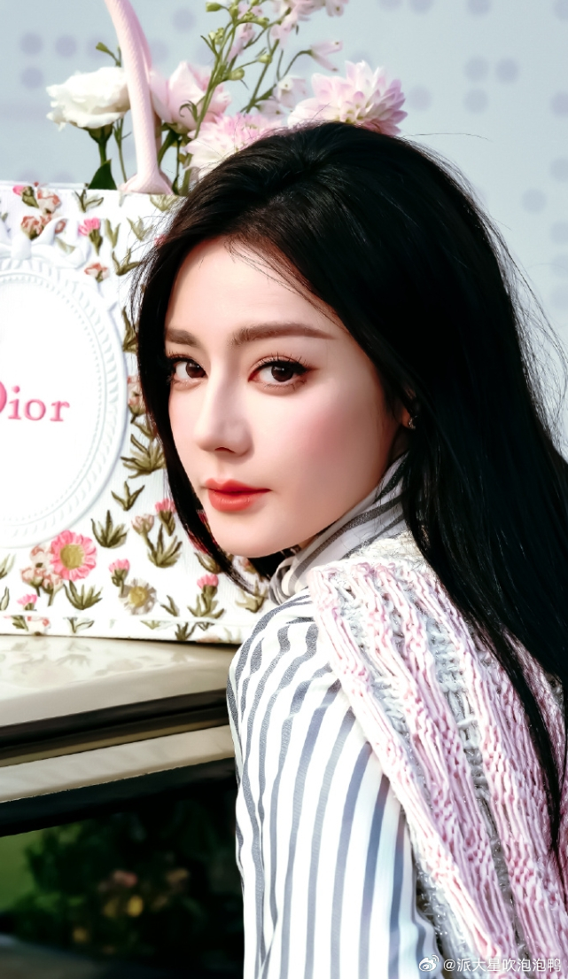 迪丽热巴王楚然巴黎看秀！迪丽热巴和王楚然被迪奥邀请出国看秀，从杨颖，迪丽热巴到王