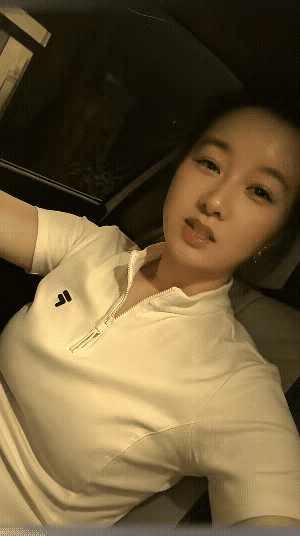 是谁伤害了你？让你如此感慨？[偷笑][偷笑][偷笑]
