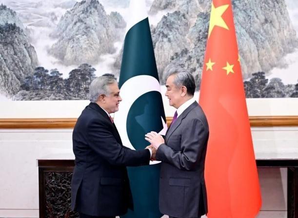 伊朗要求美伊协议必须有第三方担保，巴基斯坦外长即将飞赴北京！很多人以为，这是中国