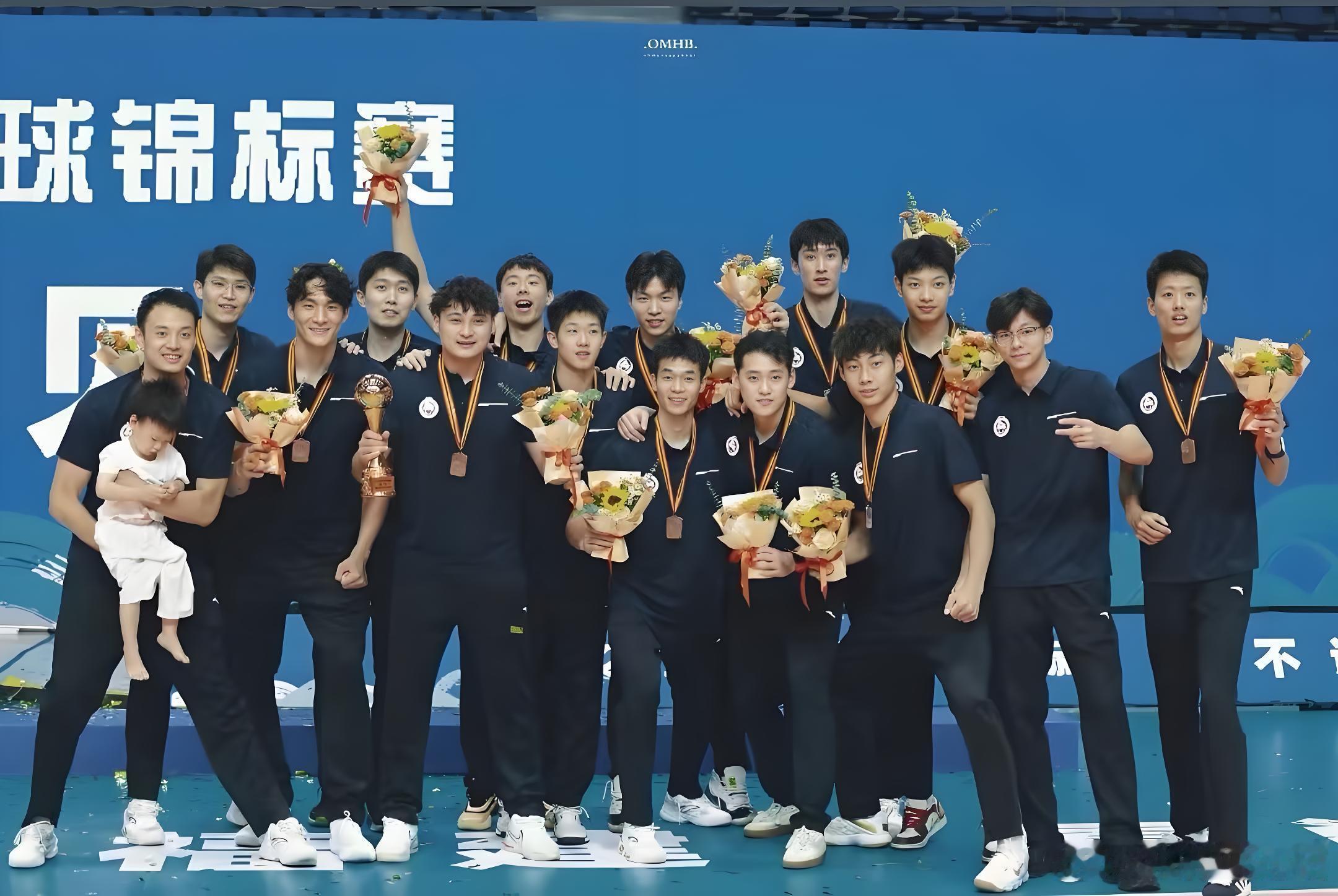 2026年全国男排锦标赛 【祝贺上海光明男排荣誉2026年全国男排锦标赛季军】 