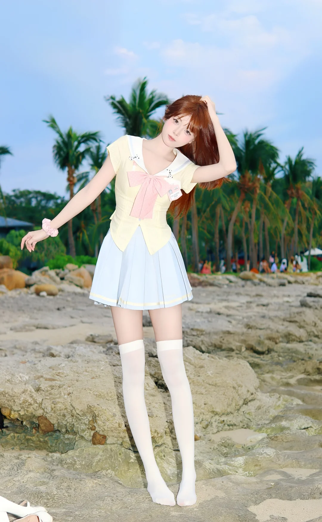 海风偷走了发梢的魔法🪄