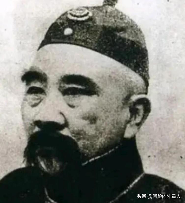 北洋军阀都是三妻四妾，身边女人成群的，其中张勋最为好色，他还有一个怪癖，就是要趴