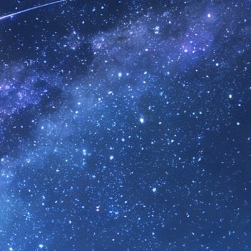 晚风揉碎了星河，月光酿成了温柔。好好休息，星光会照亮你前行的路，晚安。 