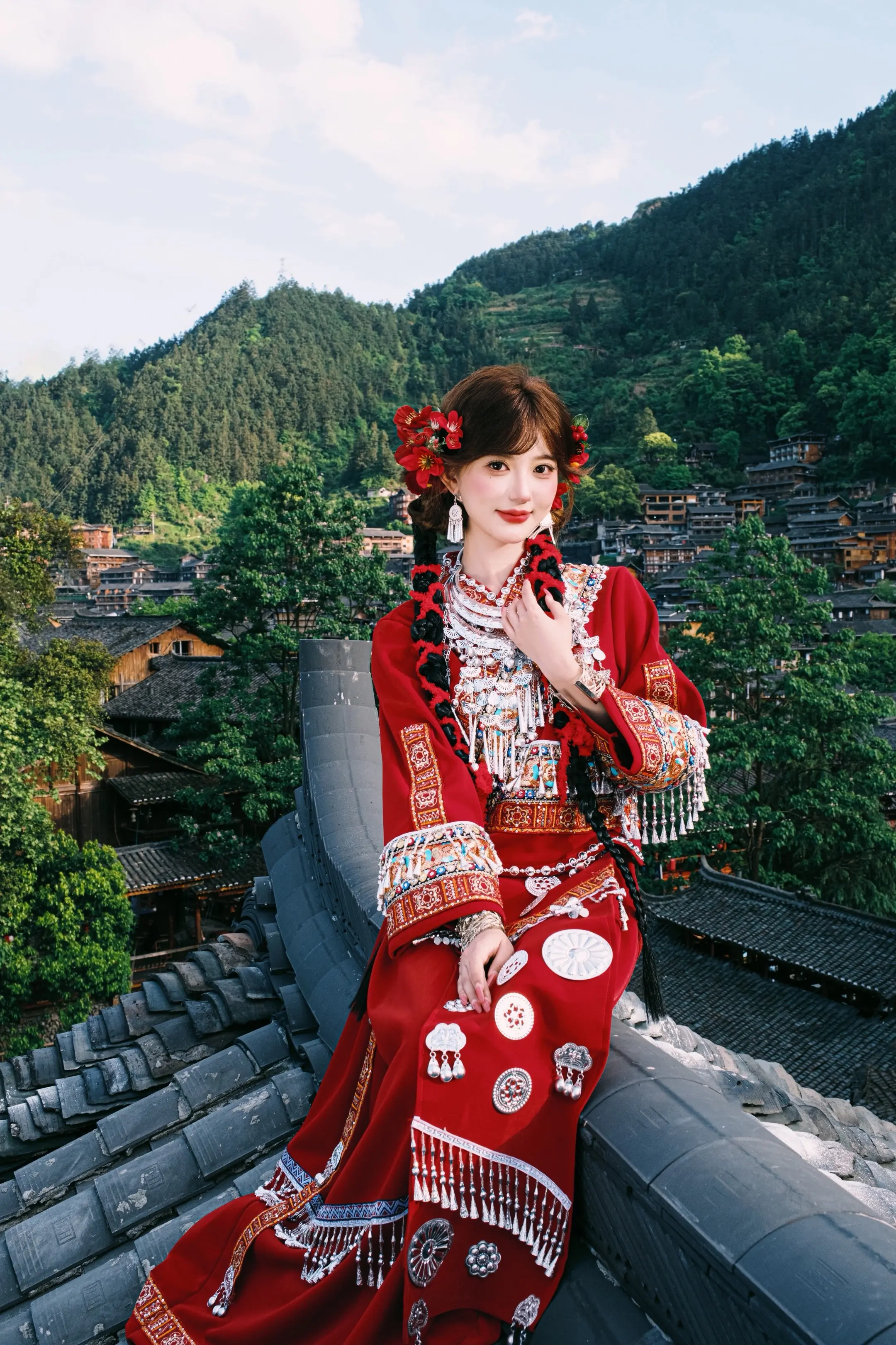 苗王的小女儿  还没学会怎么下蛊嘞