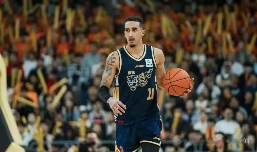 厉害了“惠州籍小外援徐杰”！
这是一场徐杰、奎因的胜利！

今晚广东宏远以微弱优