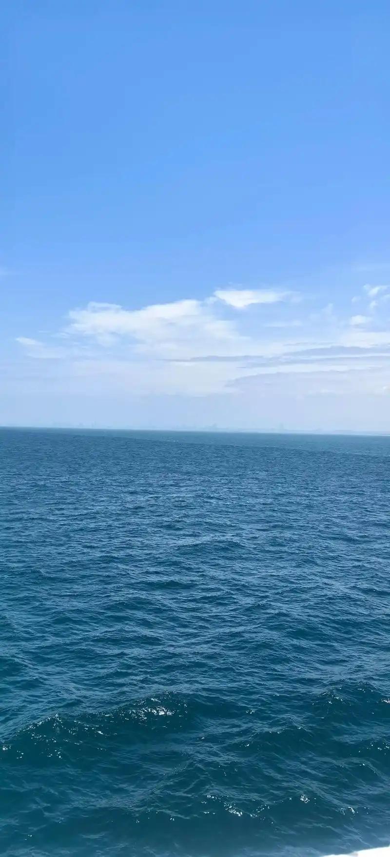 下联：大海虚怀纳百川。

（图片来自网络）