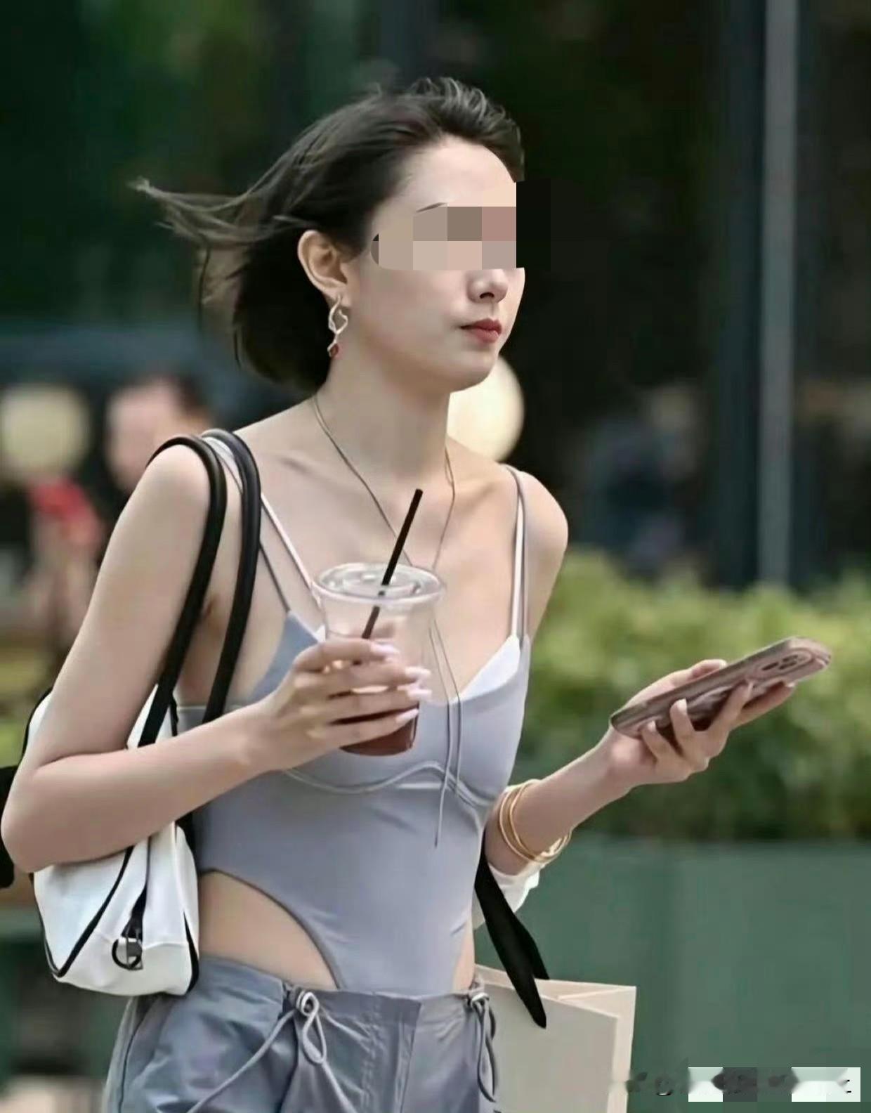 真的很好奇，这种怎么上厕所啊