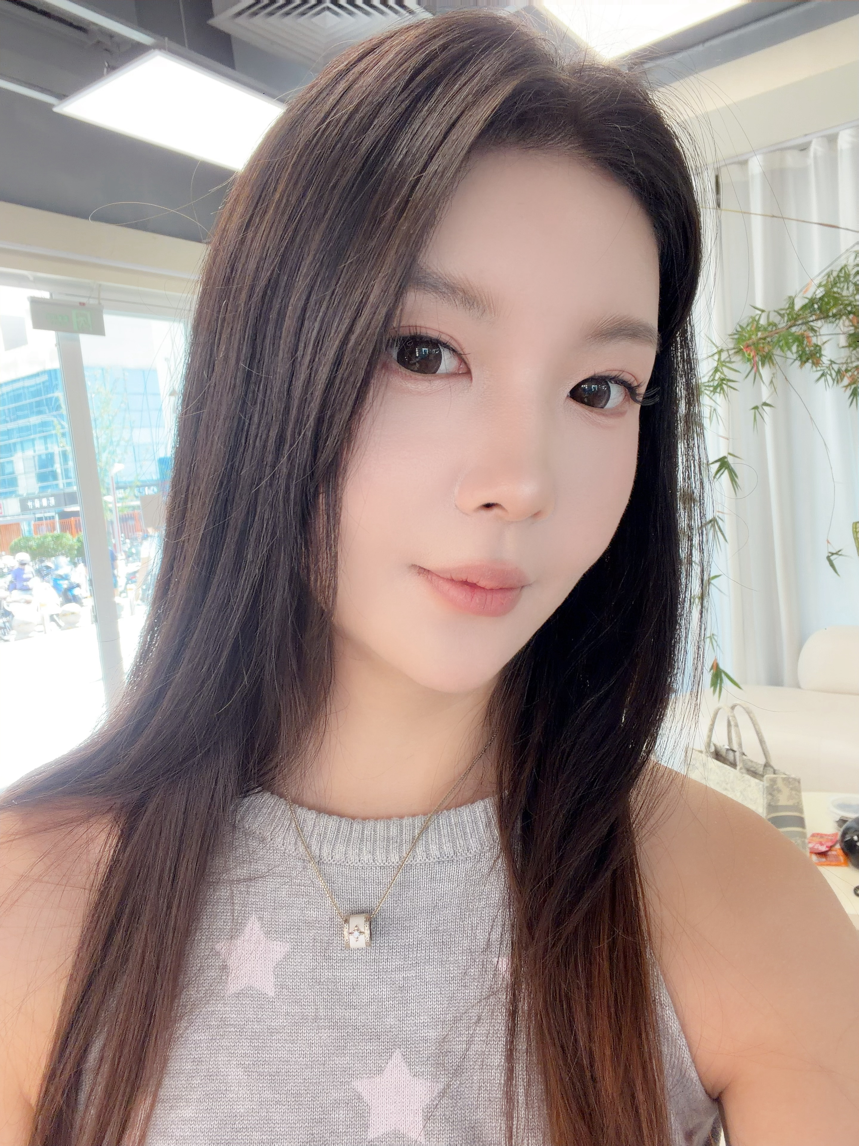 上午好家人们今天长这样[比耶] ​​​