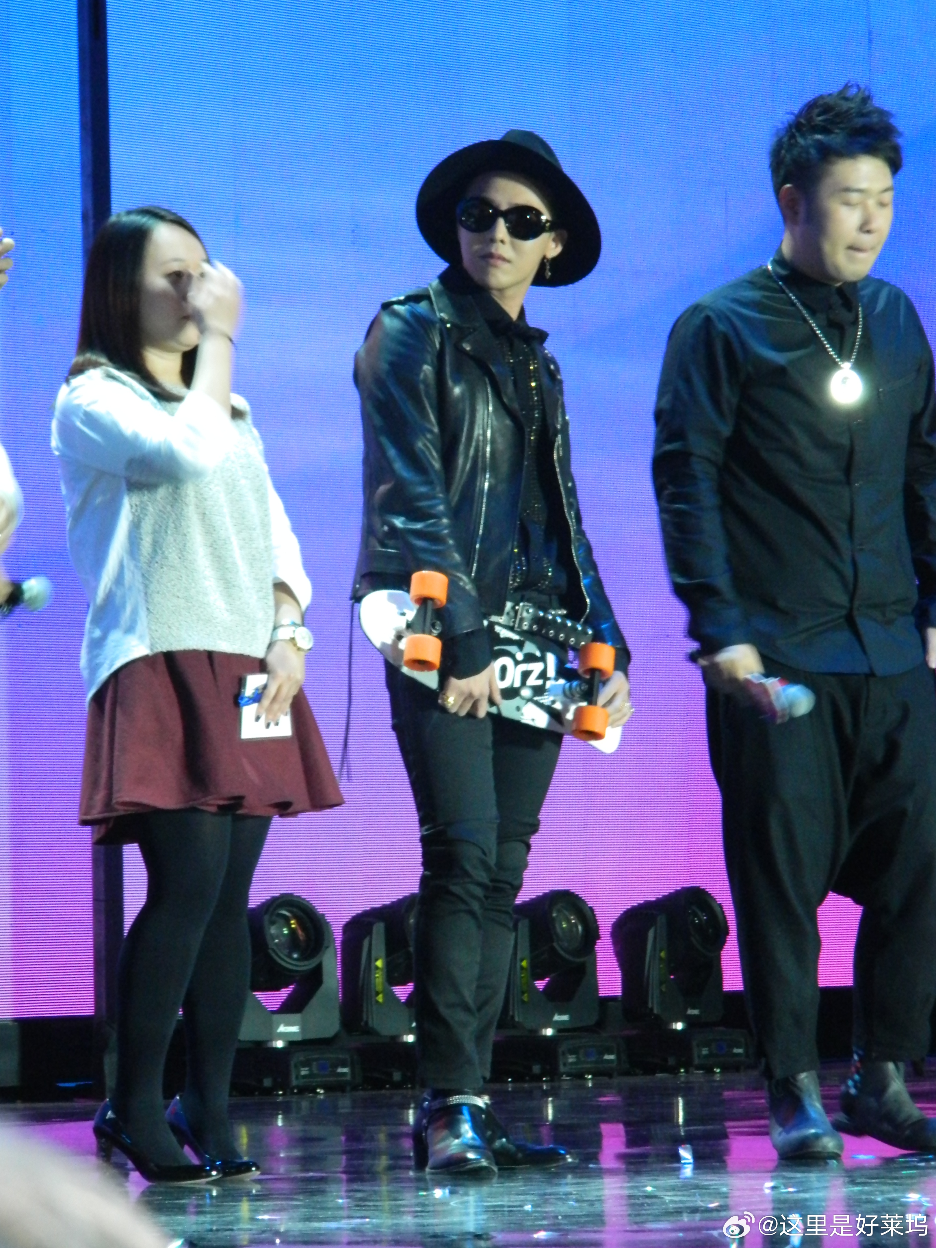 杜海涛下跪权志龙权志龙 ﻿ 2013年11月20日，权志龙（G-DRAGON）出