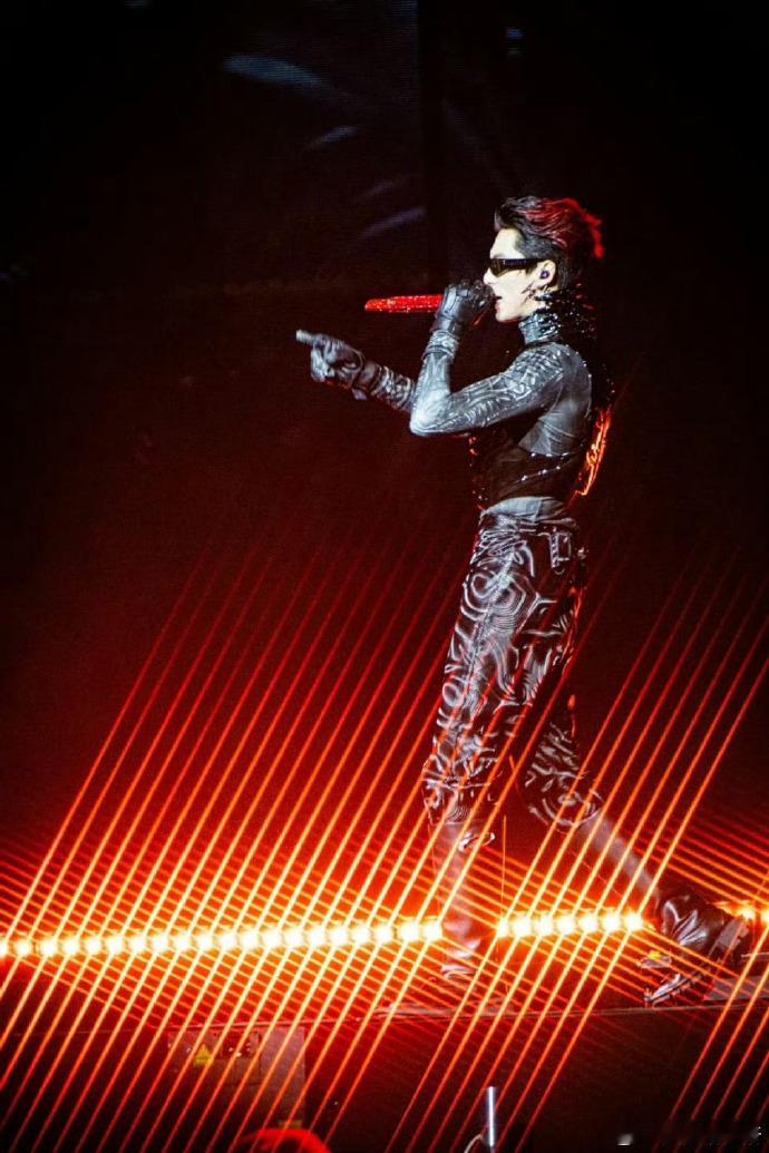 是谁抢到了王鹤棣王鹤棣澳门演唱会门票，真的是太难抢了！刚开票就被秒光，想去现场的