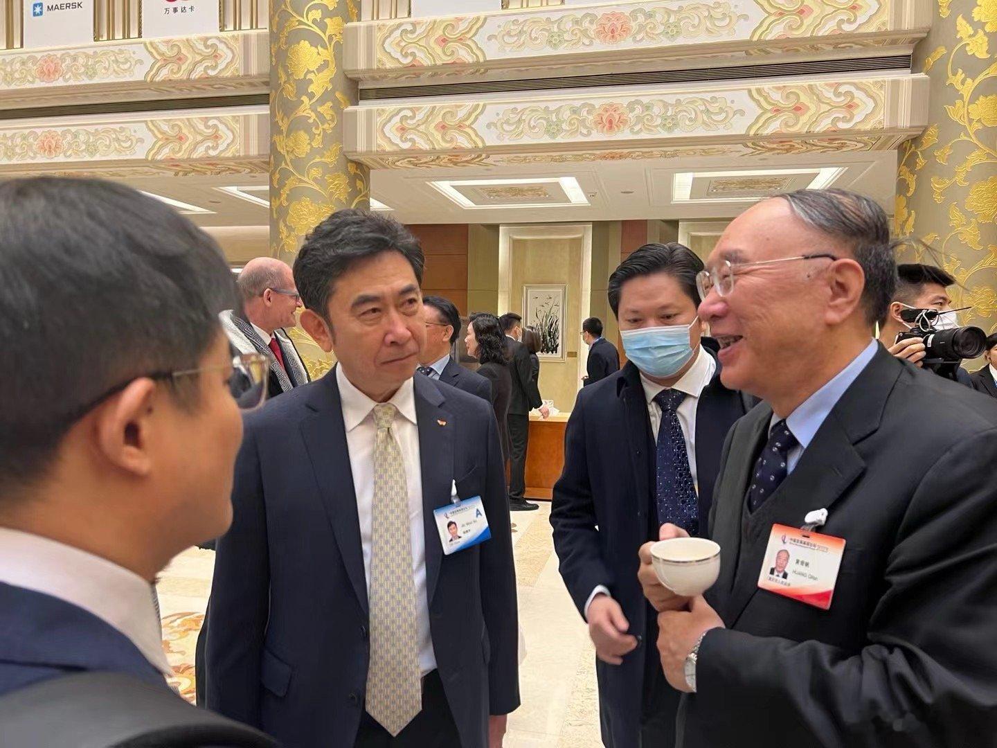 传了一天，18点整发通稿：重庆市委原副书记、市政府原市长黄奇帆涉嫌严重违纪违法，