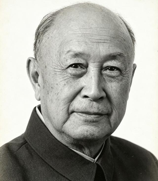 钱学森问张爱萍：“为何要编政治部，”张反问：“你为什么要从美国回来？”
1962
