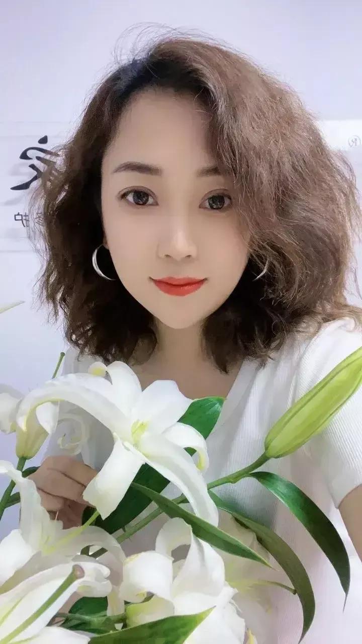 我是我们家族群里唯一走出来的大学生，一直记得当初接到通知书那一刻，家里所有的亲戚