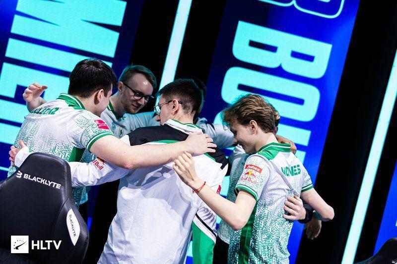 就在今日凌晨，Falcons以2-1成功战胜Vitality闯入决赛。Falco