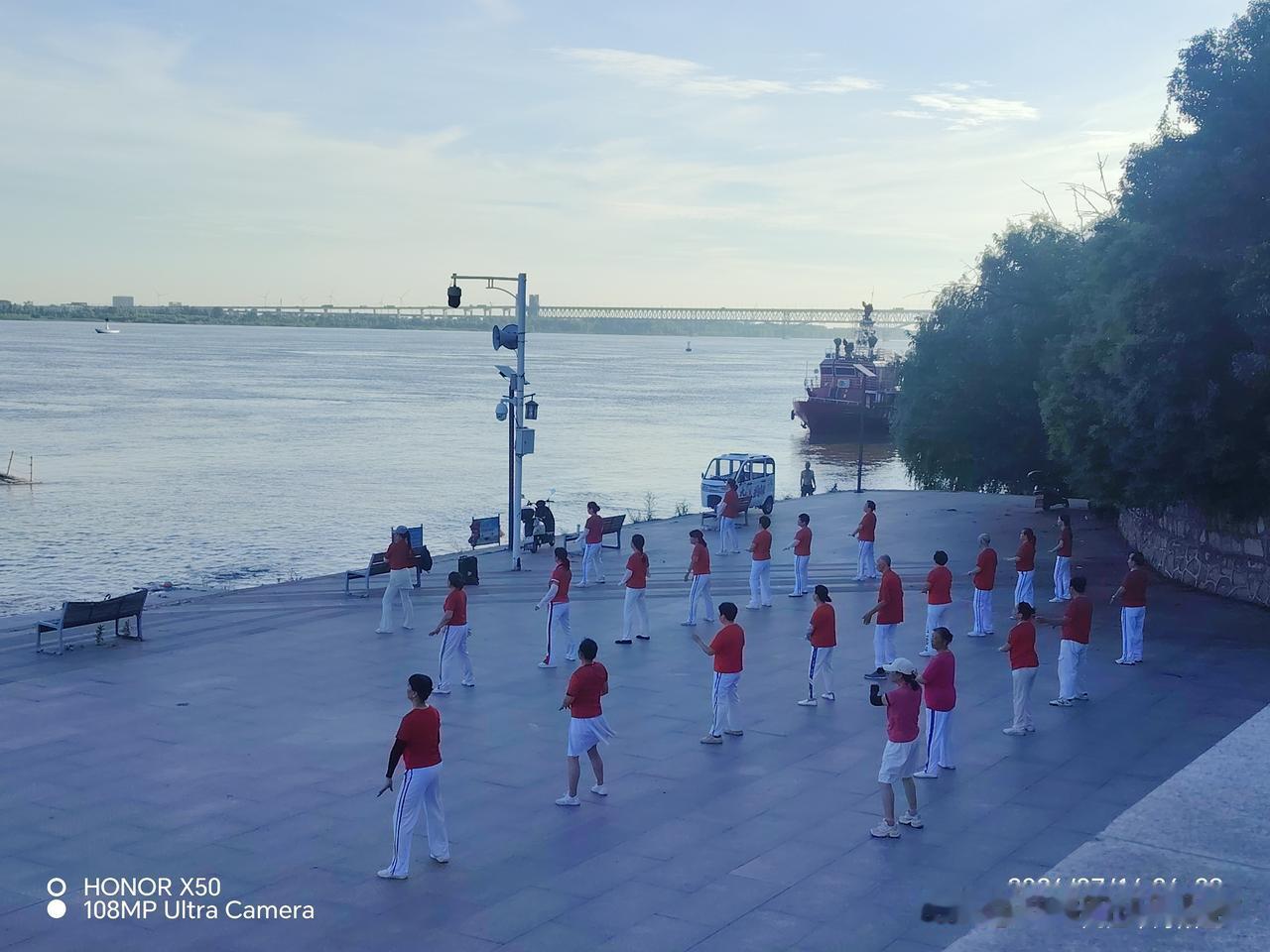 国际石油局势对普通人生活有什么影响国际石油局势对普通人生活影响很大
