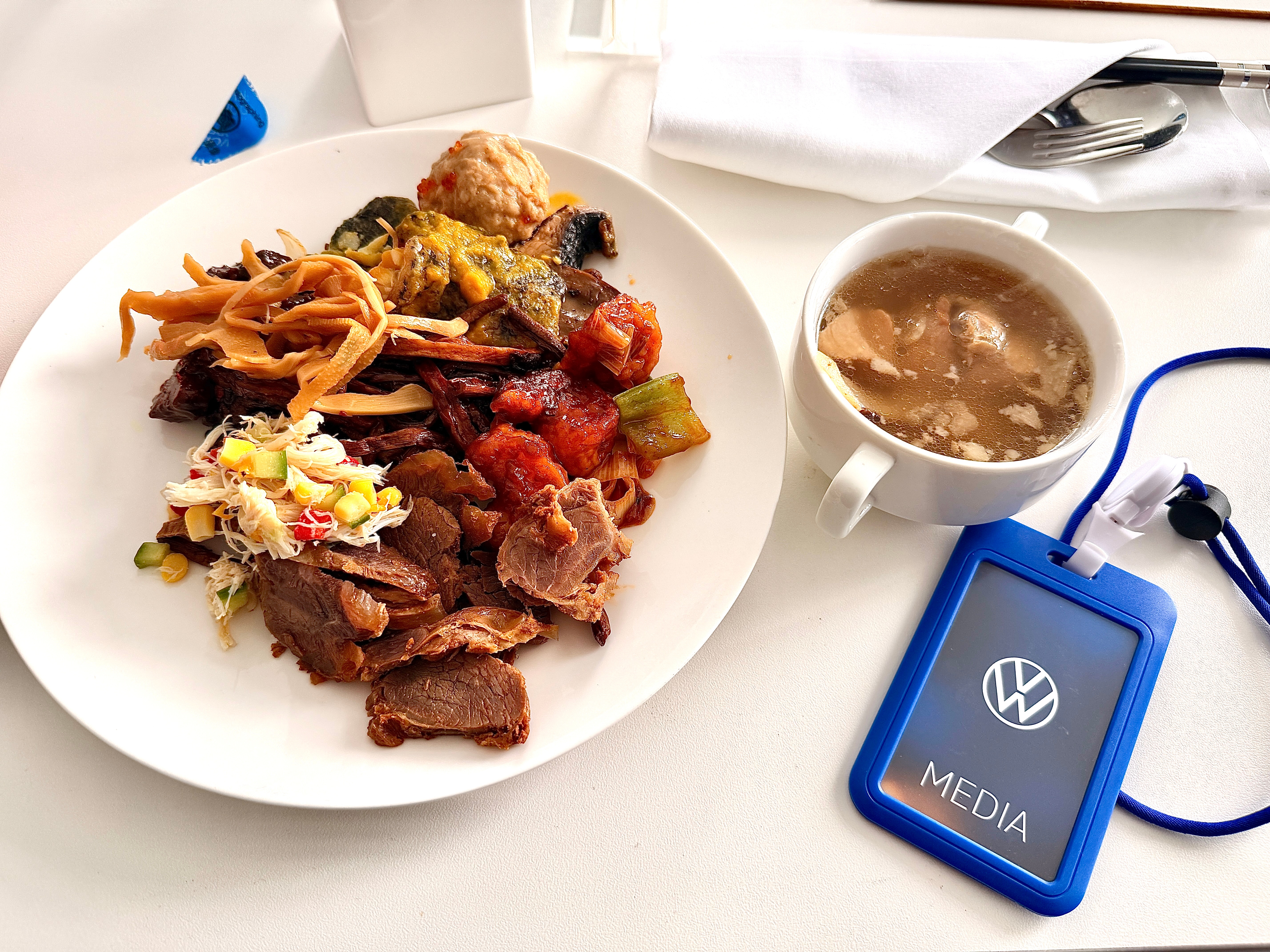 今日午餐。大众工作餐😋bb们午饭吃啥？ 北京·聚伙片场