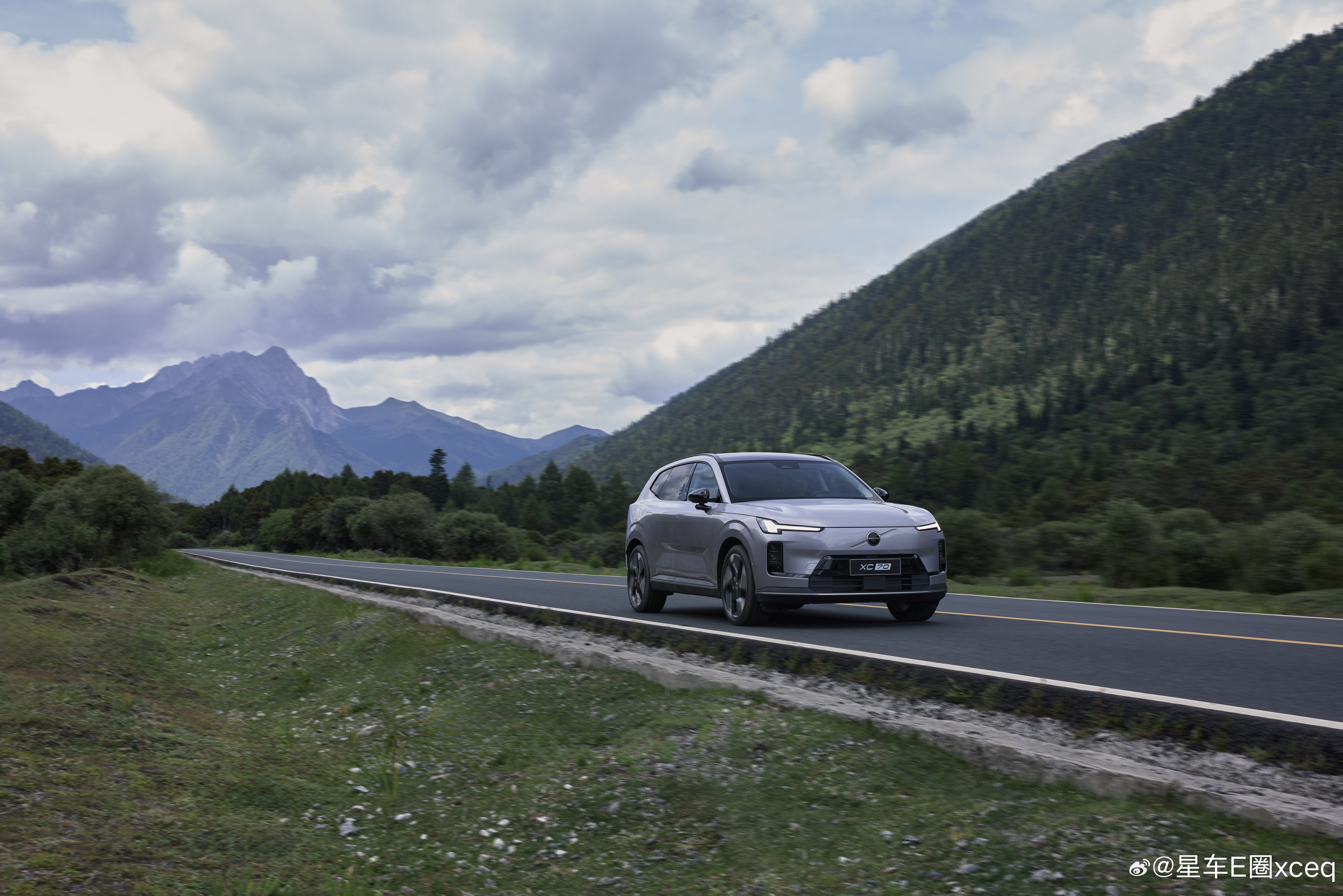 沃尔沃XC70安全超混旗舰美学、人本、科技的深度融合兼具审美价值与实用功能的豪华