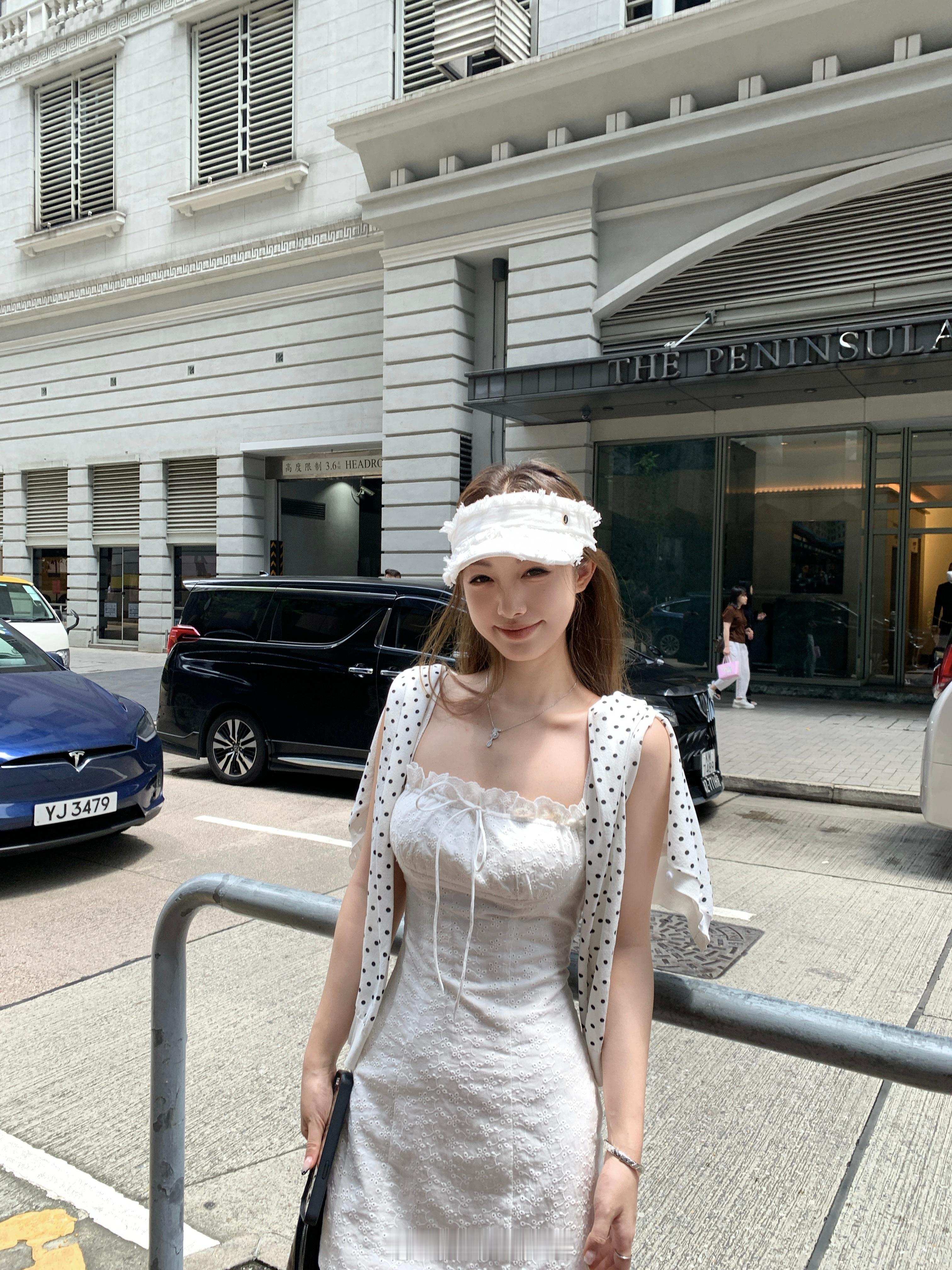 📖🎐清纯小白花的经典小白裙 勾勒出夏天的浪漫氛围 做了两个颜色和长/短两个版