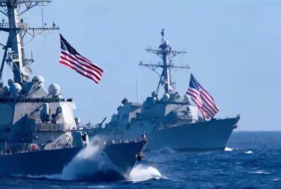 美国为什么要打伊朗？四层账算完，你就明白了
第一层：石油账——谁掐住油阀，谁就掐