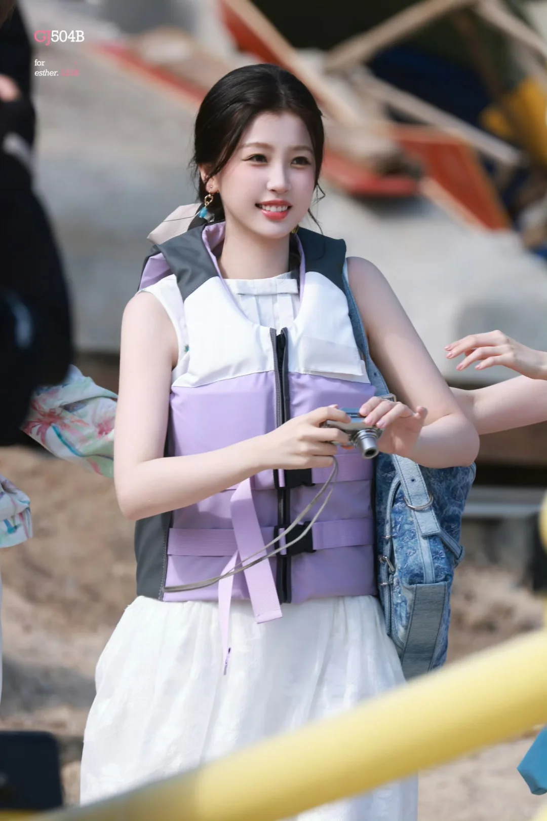 这个小女孩今天也在和妙妙说再见👋🏻