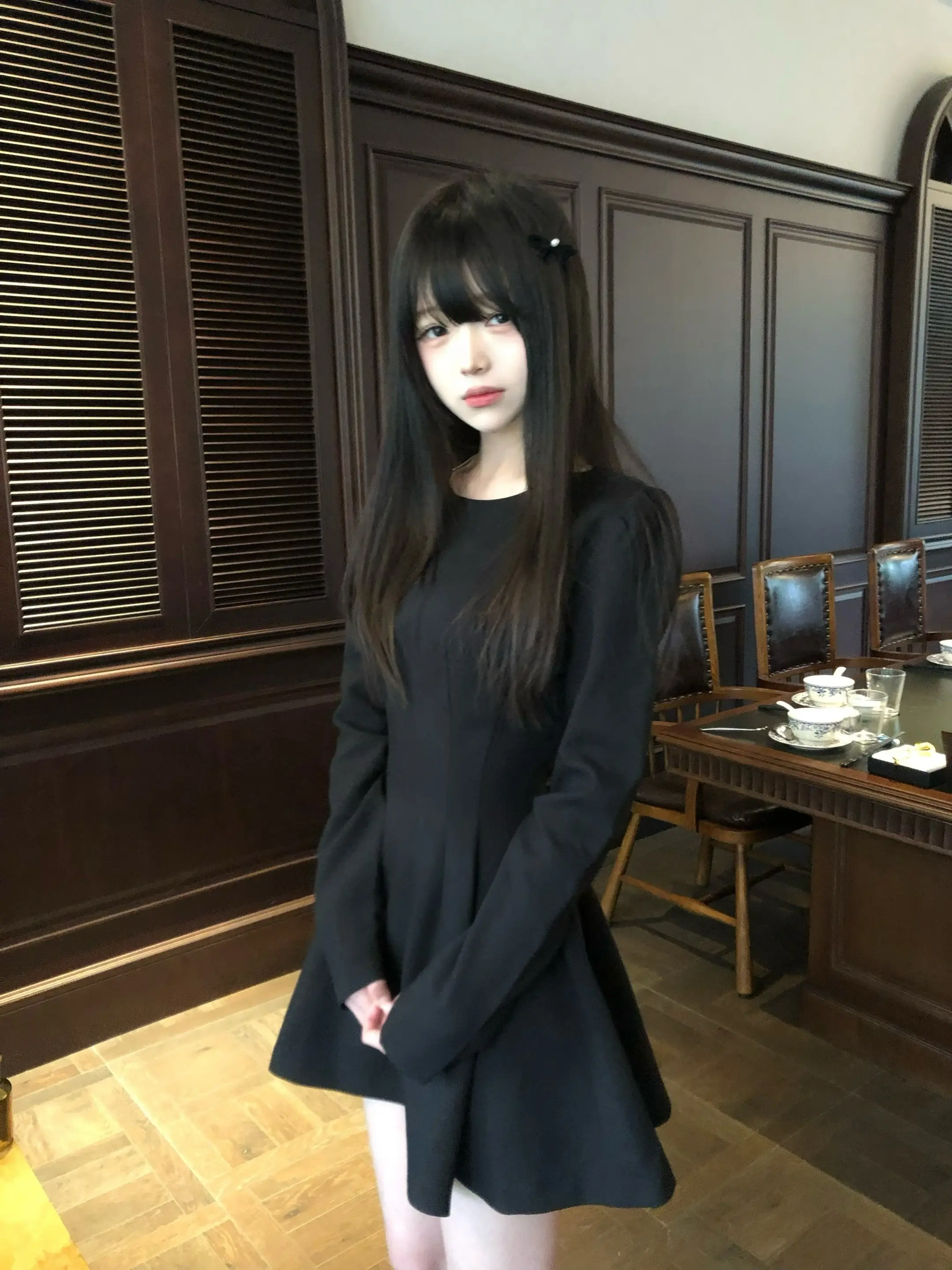 不论谁动摇了这个世界 请紧握着 不要放手