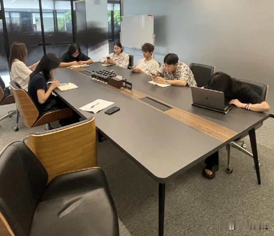 今天又被hr总监毙了一个候选人，原因就是hr总监在问候选人有什么想要了解的时候，