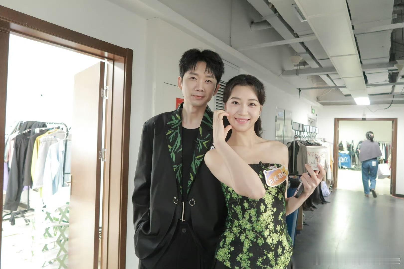 #思念成吉好嗑#老天爷啊思念成吉怎么能这么会演！两位真的好搭！真给我看爽了，喜夜