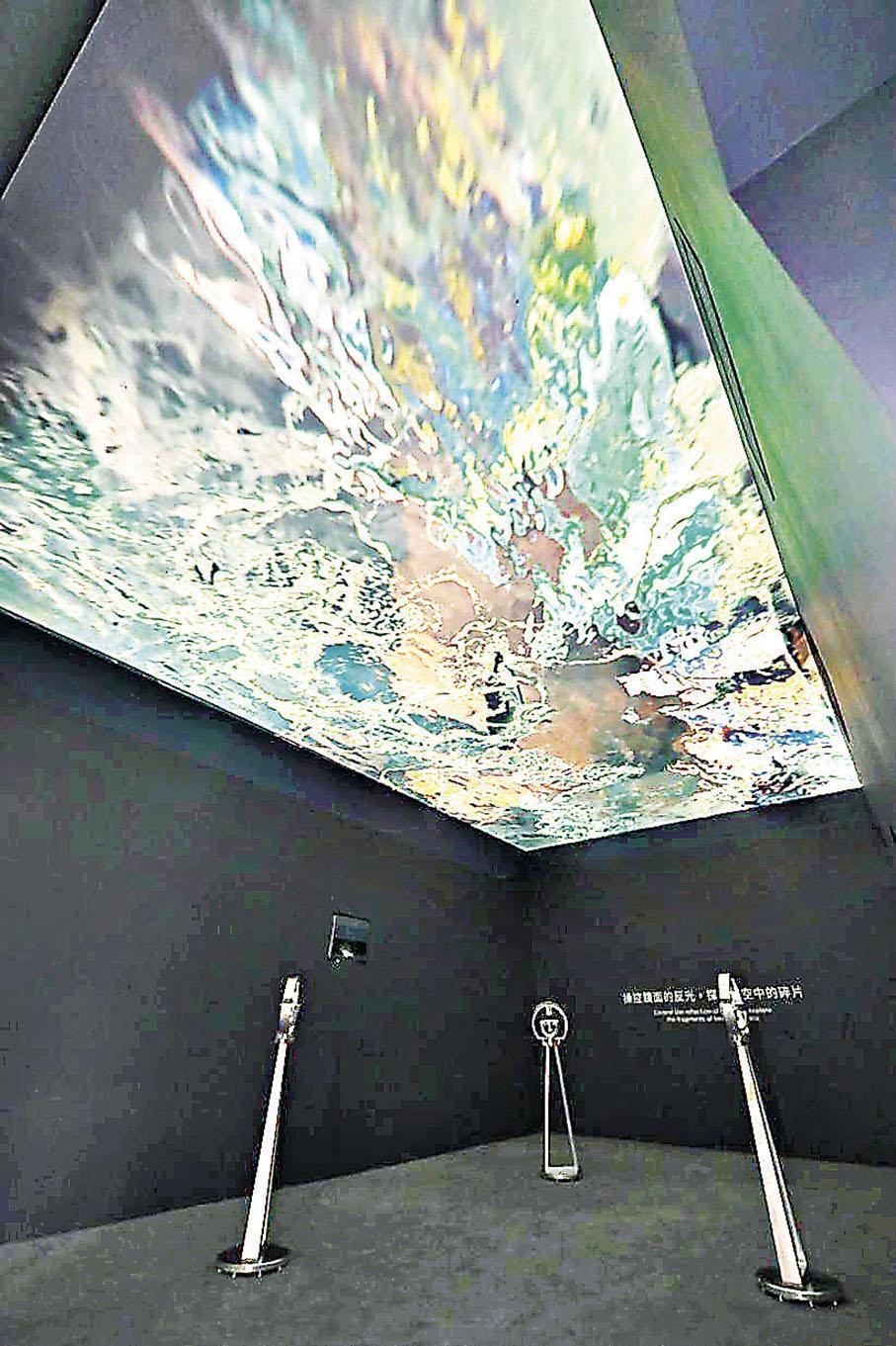 这个展览值得一看，免费！

位置在炮台山的油街实现，邀请著名内地艺术家、中国美术