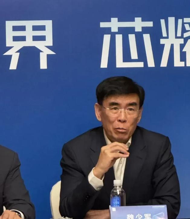阿斯麦、台积电、英伟达，该睡不着了。7月13日，上海，一家成立不到三年的公司用1
