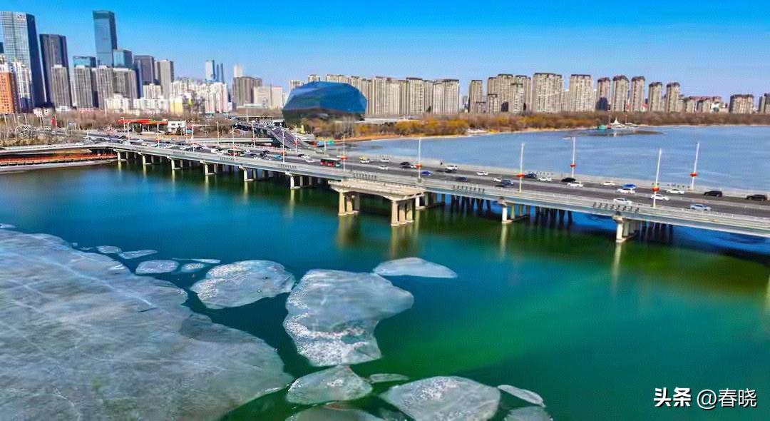 (⊙o⊙)哇！沈阳浑河“冰融碧露”，这也太美了[赞][赞][赞]。