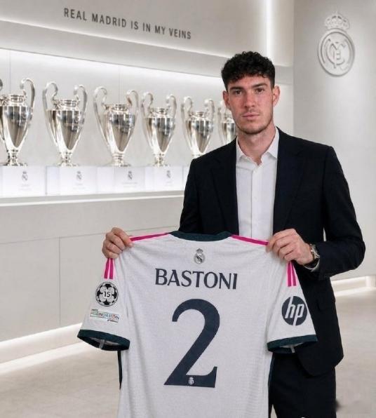 只截胡隔壁？突发：皇家马德里正在努力签下亚历山德罗·巴斯托尼他们已经联系了国际米