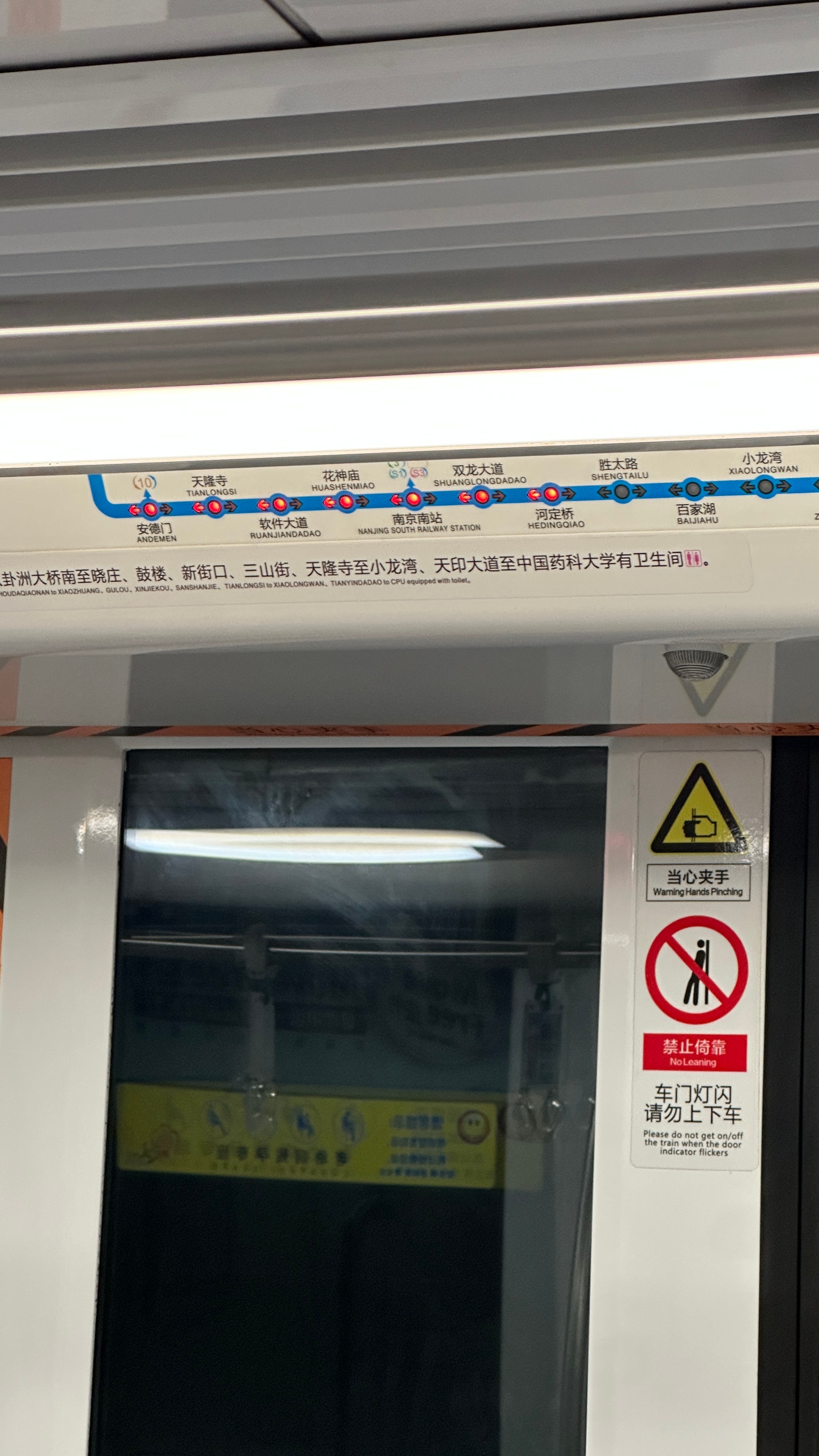 最能吃苦之人 早上七点的闹钟爬起来去吃一个王俊凯吃过的同款拉面店 但只打算吃那家
