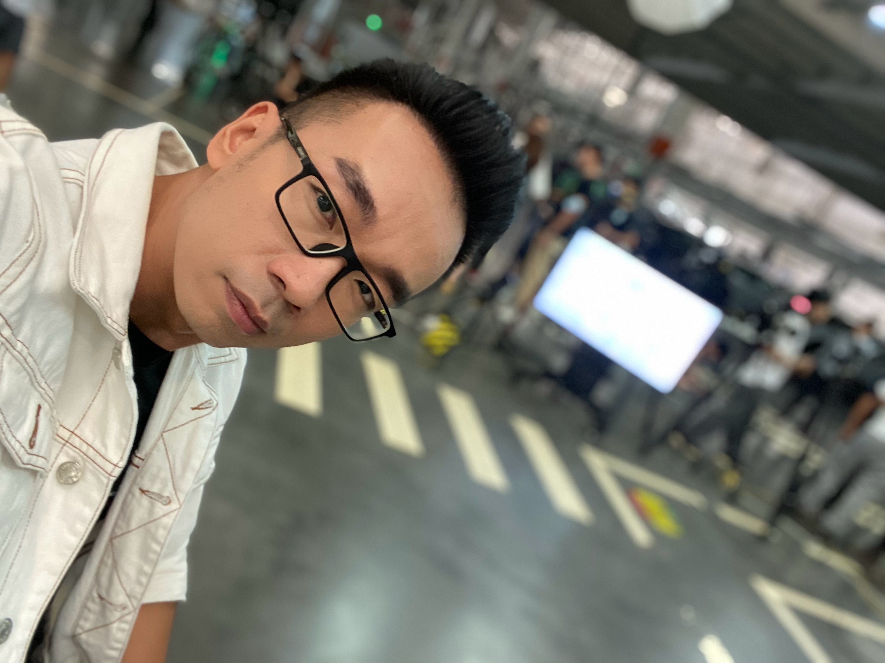 白才是我的正常，对吗 ​​​