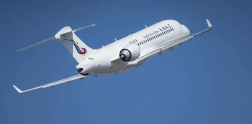 【美政府通知通用电气航空航天 称其可以重启向中国商飞供应喷气发动机】据环球网援引