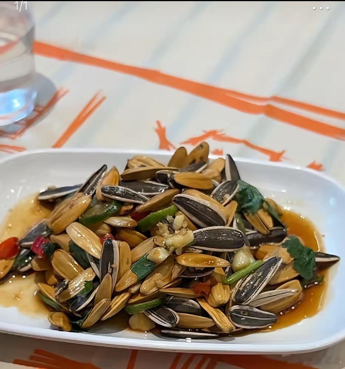 这道菜是不是叫瓜子花甲