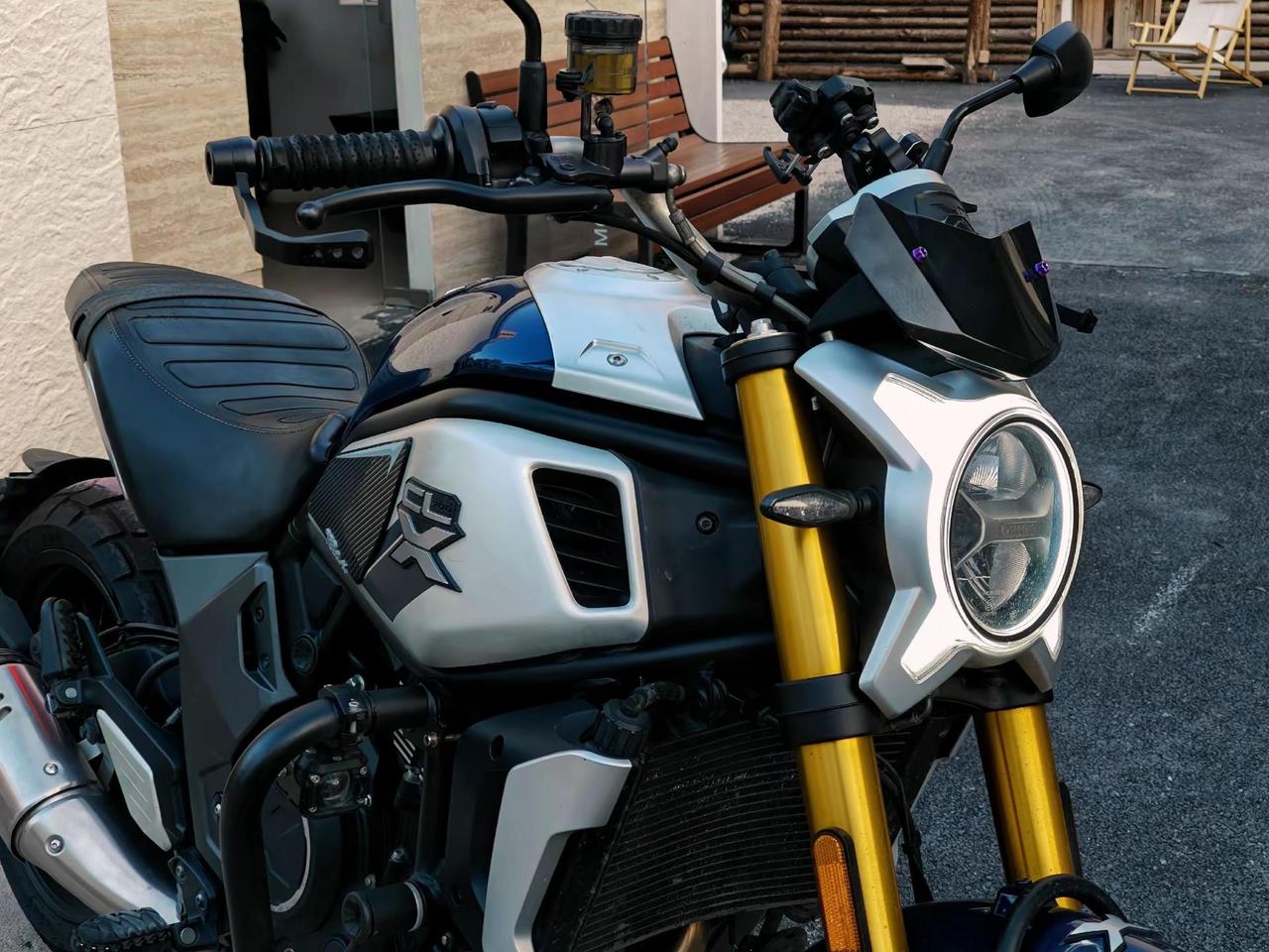 春风的颜值依旧耐打 春风动力 春风clx700