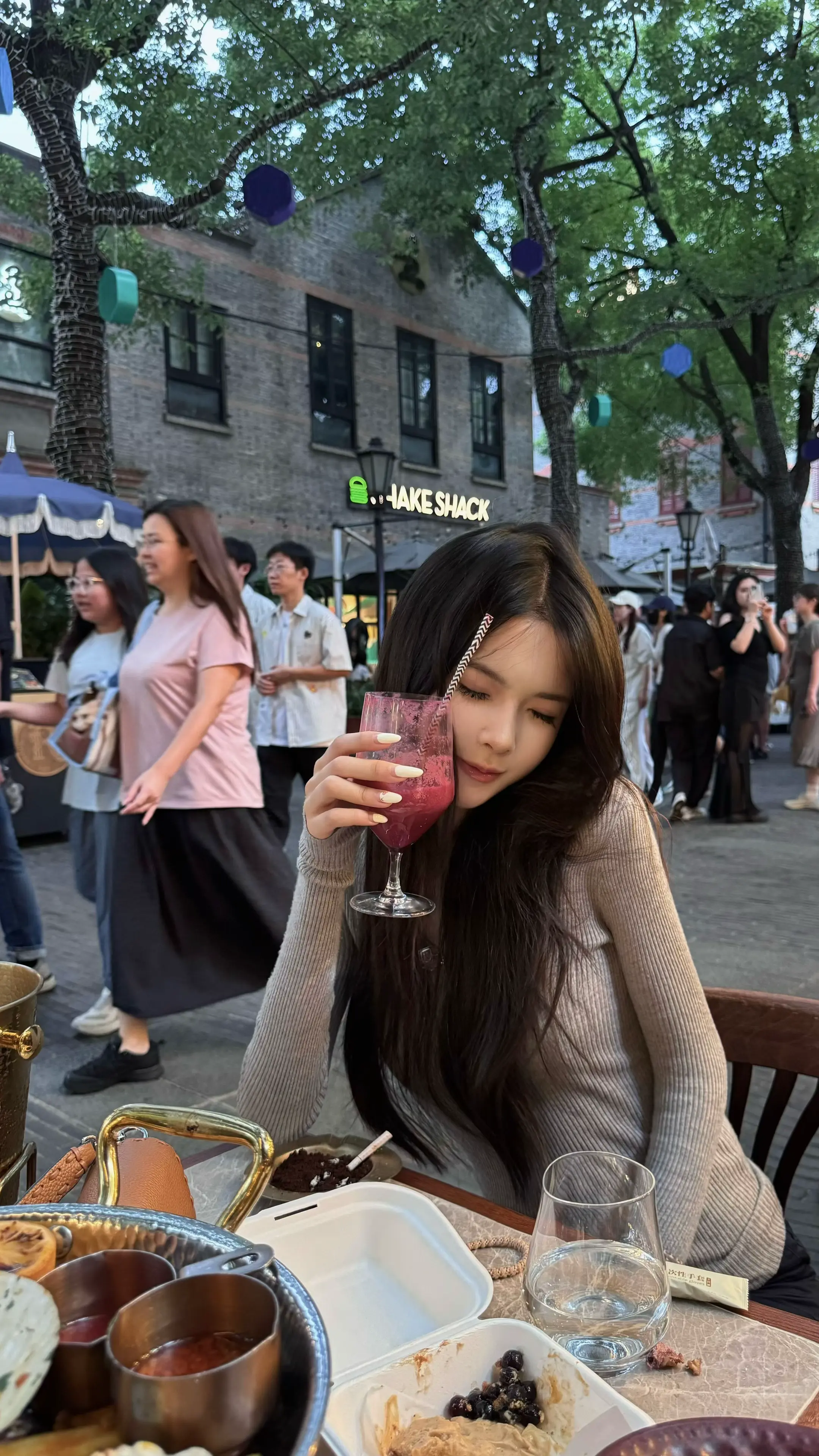 爱喝果汁尤其是羽衣甘蓝🍹。
