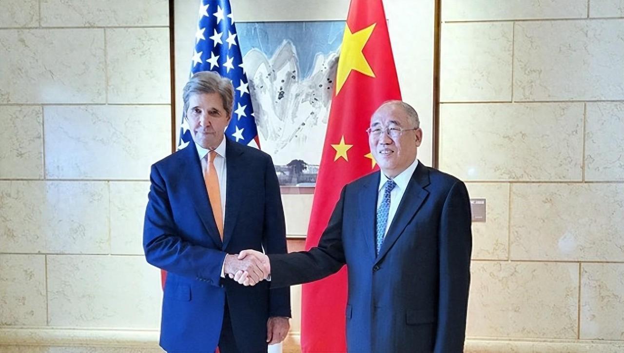 中美财经会谈10小时，美方罕见正面赞扬中方，达成3项共识。 经过累计达10小时的